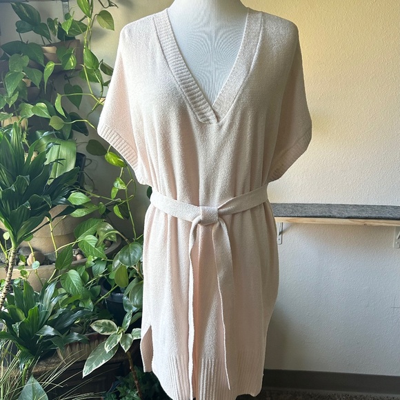 New Barefoot Dreams Light Pink Nylon Viscose High Low Tunic size L - Picture 1 of 14